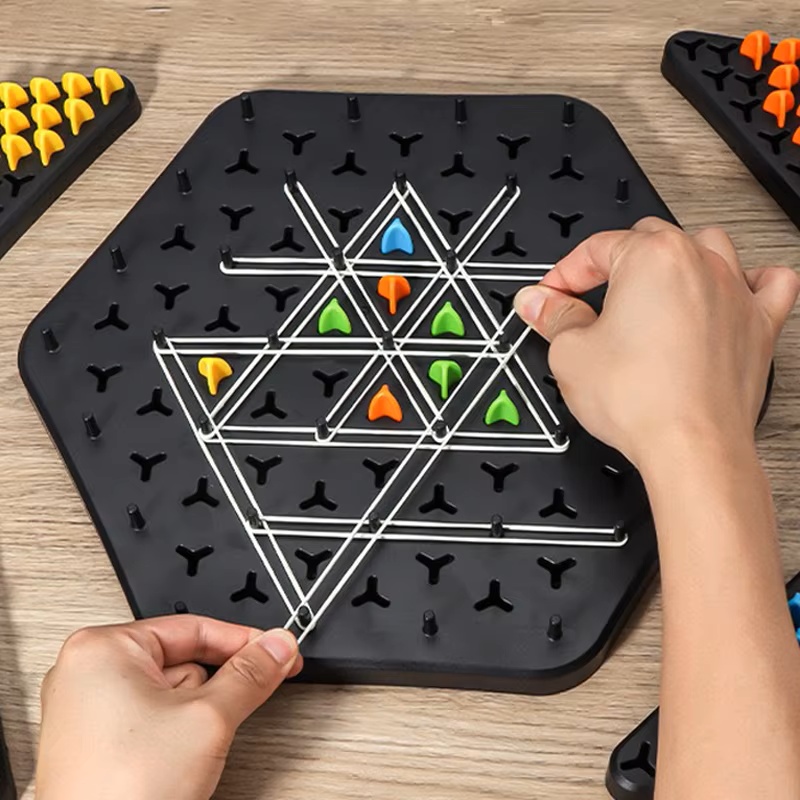 Interactive Chain Triggle Game - огляд і ціна Board Game Sequence