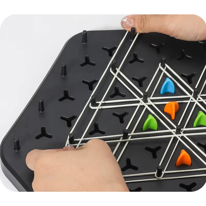 Interactive Chain Triggle Game - огляд і ціна Board Game Sequence